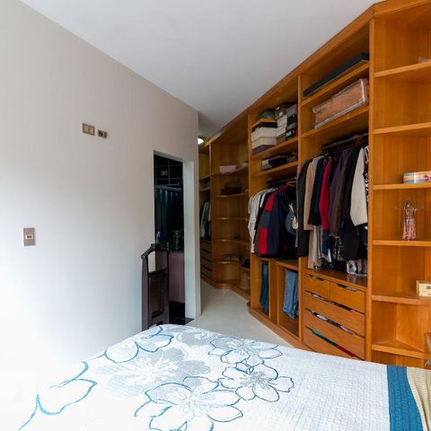 Casa à venda com 326m², 3 quartos e 6 vagasQuarto 2 suíte