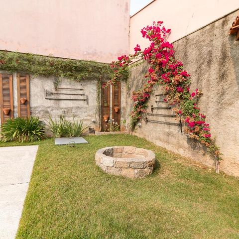 Casa à venda com 326m², 3 quartos e 6 vagasLareira externa