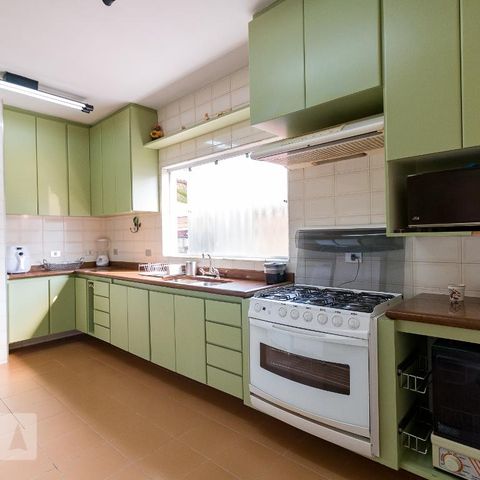 Casa à venda com 326m², 3 quartos e 6 vagasCozinha