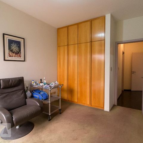Casa à venda com 326m², 3 quartos e 6 vagasQuarto 3 suíte