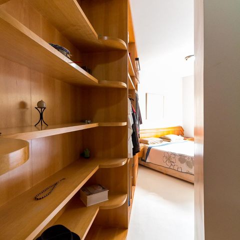 Casa à venda com 326m², 3 quartos e 6 vagasQuarto 2 suíte - armário