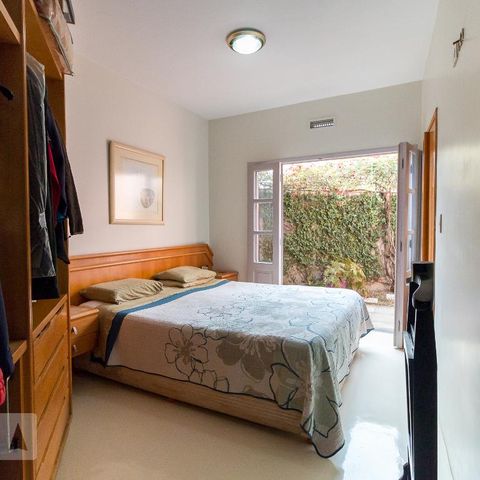 Casa à venda com 326m², 3 quartos e 6 vagasQuarto 2 suíte