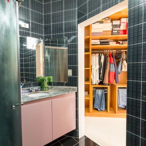 Casa à venda com 326m², 3 quartos e 6 vagasBanheiro quarto 2 suíte
