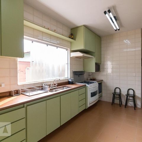 Casa à venda com 326m², 3 quartos e 6 vagasCozinha