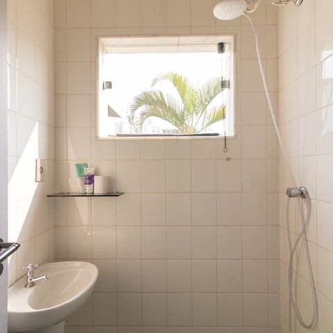Casa à venda com 326m², 3 quartos e 6 vagasBanheiro de serviço