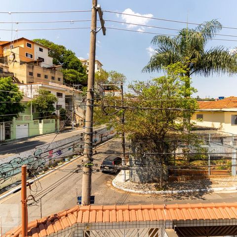 Casa à venda com 200m², 3 quartos e 6 vagasVista
