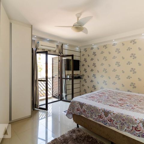 Casa à venda com 200m², 3 quartos e 6 vagasSuíte 1