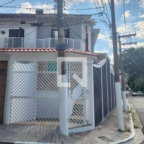 Casa à venda com 200m², 3 quartos e 6 vagasFachada