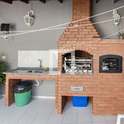 Casa à venda com 200m², 3 quartos e 6 vagasEspaço Gourmet
