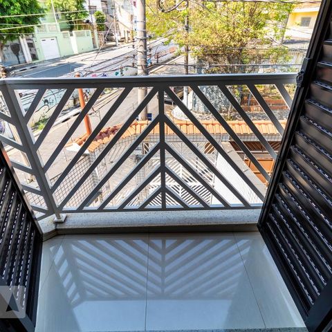 Casa à venda com 200m², 3 quartos e 6 vagasVaranda