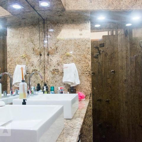 Casa à venda com 354m², 3 quartos e 3 vagasBanheiro suite master