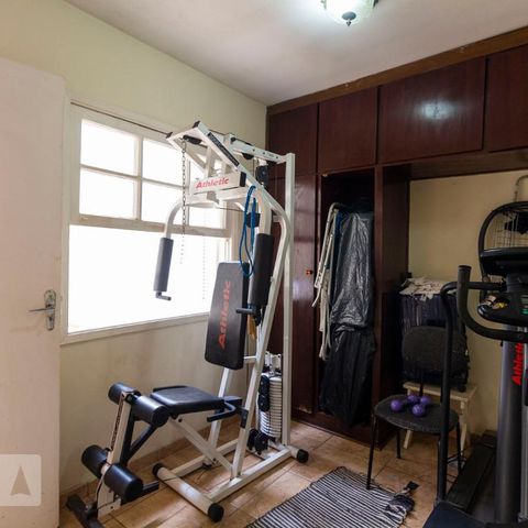 Casa à venda com 165m², 3 quartos e 2 vagasQuarto de Serviço