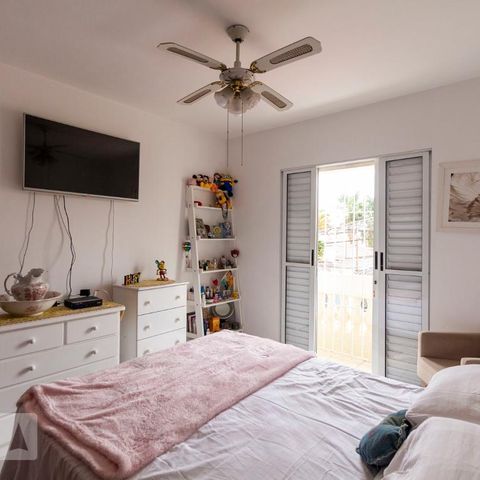 Casa à venda com 165m², 3 quartos e 2 vagasQuarto 3 - Suíte