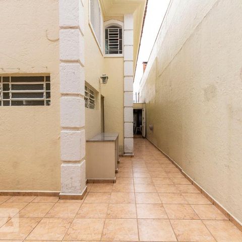 Casa à venda com 165m², 3 quartos e 2 vagasquintal dos fundos