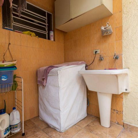 Casa à venda com 165m², 3 quartos e 2 vagasÁrea de Serviço