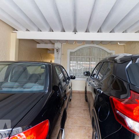 Casa à venda com 165m², 3 quartos e 2 vagasGaragem