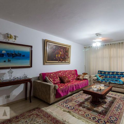 Casa à venda com 165m², 3 quartos e 2 vagasSala de Estar