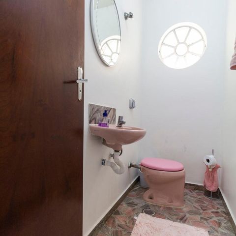 Casa à venda com 165m², 3 quartos e 2 vagasLavabo