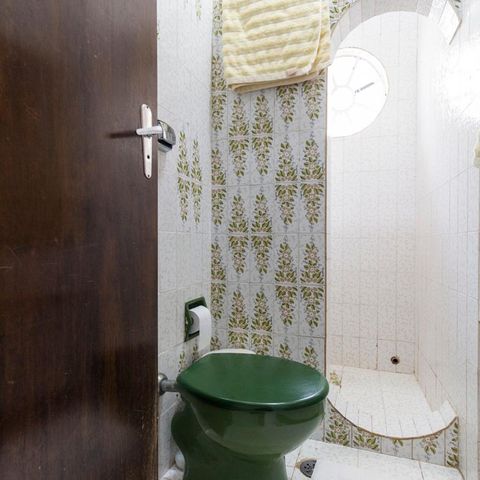 Casa à venda com 165m², 3 quartos e 2 vagasBanheiro Social