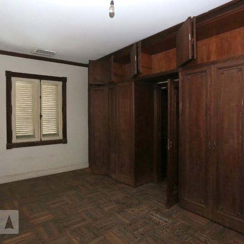 Casa à venda com 900m², 4 quartos e 4 vagasQuarto
