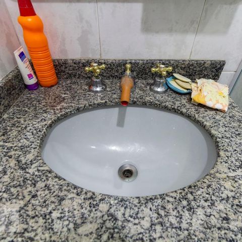 Apartamento à venda com 80m², 2 quartos e 1 vagaBanheiro Social 2