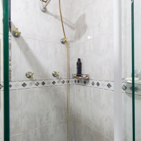 Apartamento à venda com 80m², 2 quartos e 1 vagaBanheiro Social 2
