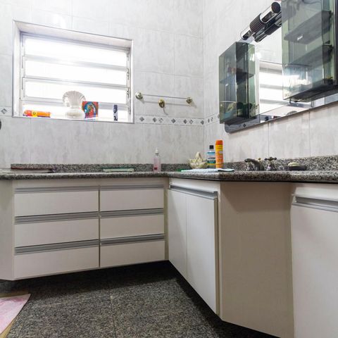 Apartamento à venda com 80m², 2 quartos e 1 vagaBanheiro Social 1