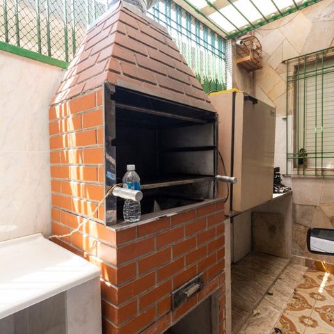 Apartamento à venda com 80m², 2 quartos e 1 vagaChurrasqueira