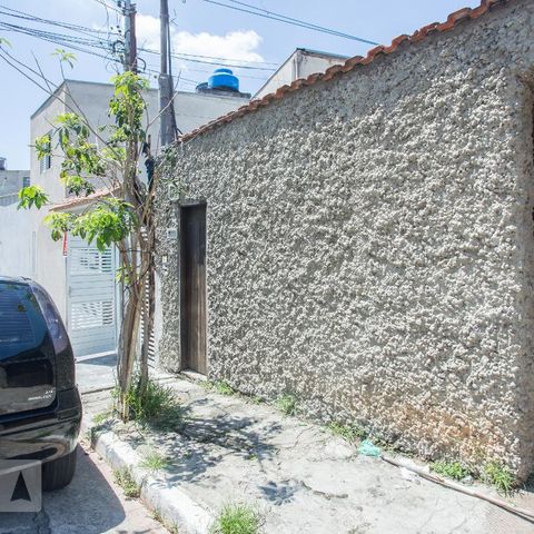 Casa à venda com 400m², 6 quartos e 2 vagasFachada