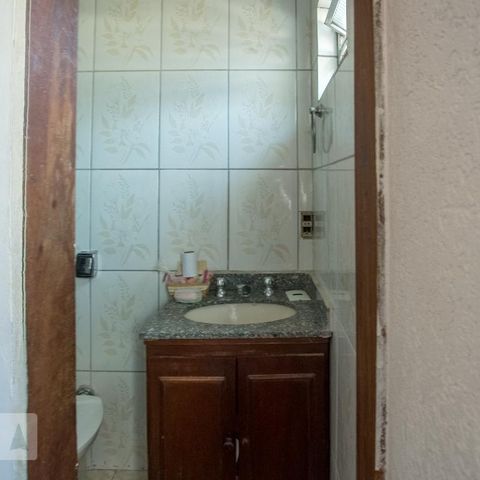 Casa à venda com 400m², 6 quartos e 2 vagasBanheiro da Suíte 3