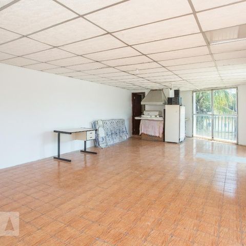 Casa à venda com 400m², 6 quartos e 2 vagasSalão de Festas