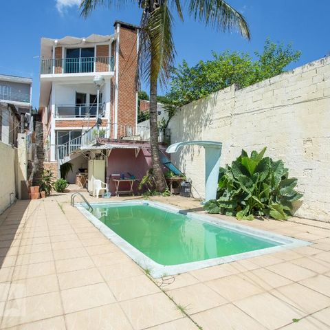 Casa à venda com 400m², 6 quartos e 2 vagasPiscina