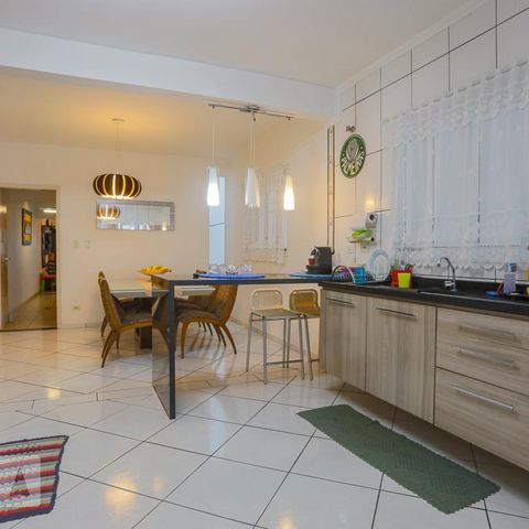 Casa à venda com 192m², 3 quartos e 4 vagasCozinha