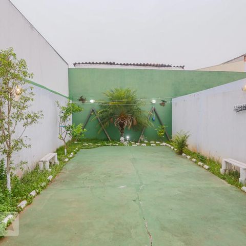 Casa à venda com 192m², 3 quartos e 4 vagasQuintal