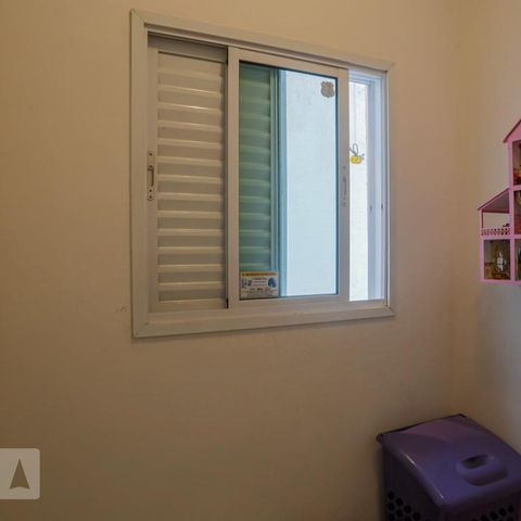 Casa à venda com 192m², 3 quartos e 4 vagasQuarto de Serviço