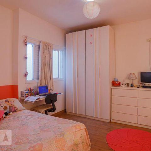 Casa à venda com 192m², 3 quartos e 4 vagasQuarto 2 Suíte