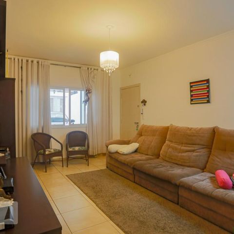 Casa à venda com 192m², 3 quartos e 4 vagasSala