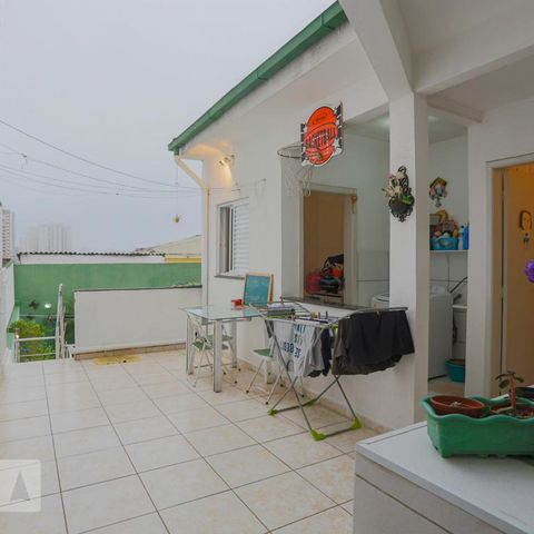 Casa à venda com 192m², 3 quartos e 4 vagasÁrea de Serviço