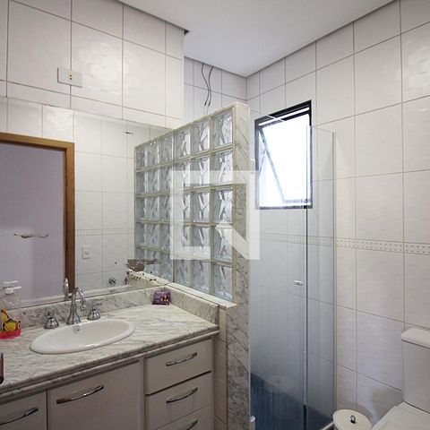 Casa para alugar com 330m², 8 quartos e 5 vagasBanheiro Social