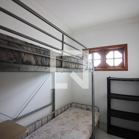Casa para alugar com 330m², 8 quartos e 5 vagasQuarto 2