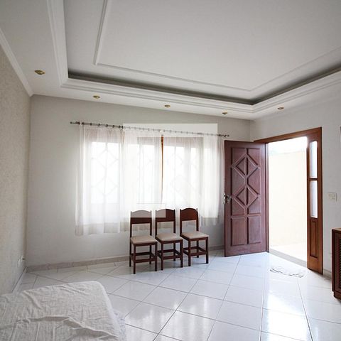 Casa para alugar com 330m², 8 quartos e 5 vagasSala