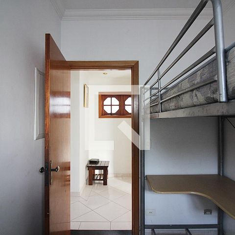 Casa para alugar com 330m², 8 quartos e 5 vagasQuarto 2