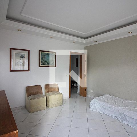 Casa para alugar com 330m², 8 quartos e 5 vagasSala