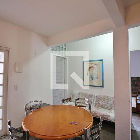 Casa para alugar com 330m², 8 quartos e 5 vagasSala casa 2