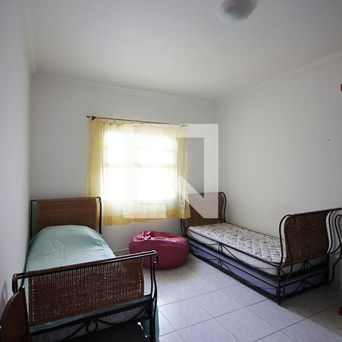 Casa para alugar com 330m², 8 quartos e 5 vagasSuíte