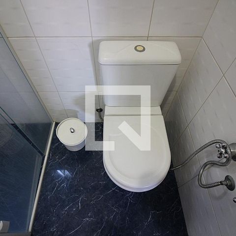 Casa para alugar com 330m², 8 quartos e 5 vagasBanheiro Social