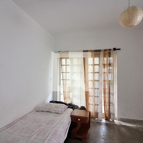 Casa para alugar com 330m², 8 quartos e 5 vagasQuarto 1 casa 2