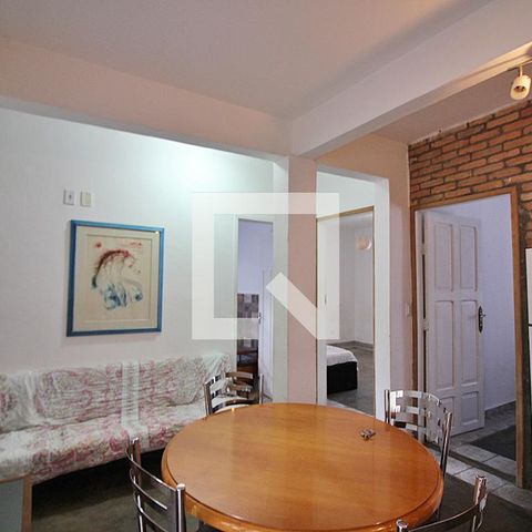Casa para alugar com 330m², 8 quartos e 5 vagasSala casa 2