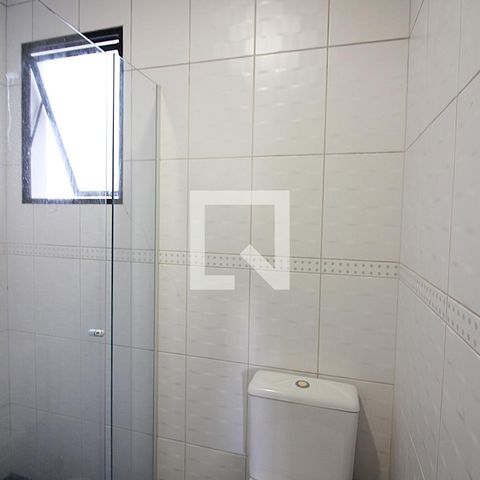 Casa para alugar com 330m², 8 quartos e 5 vagasBanheiro Social