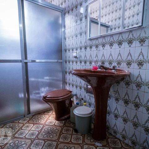 Casa à venda com 184m², 3 quartos e 4 vagasBanheiro